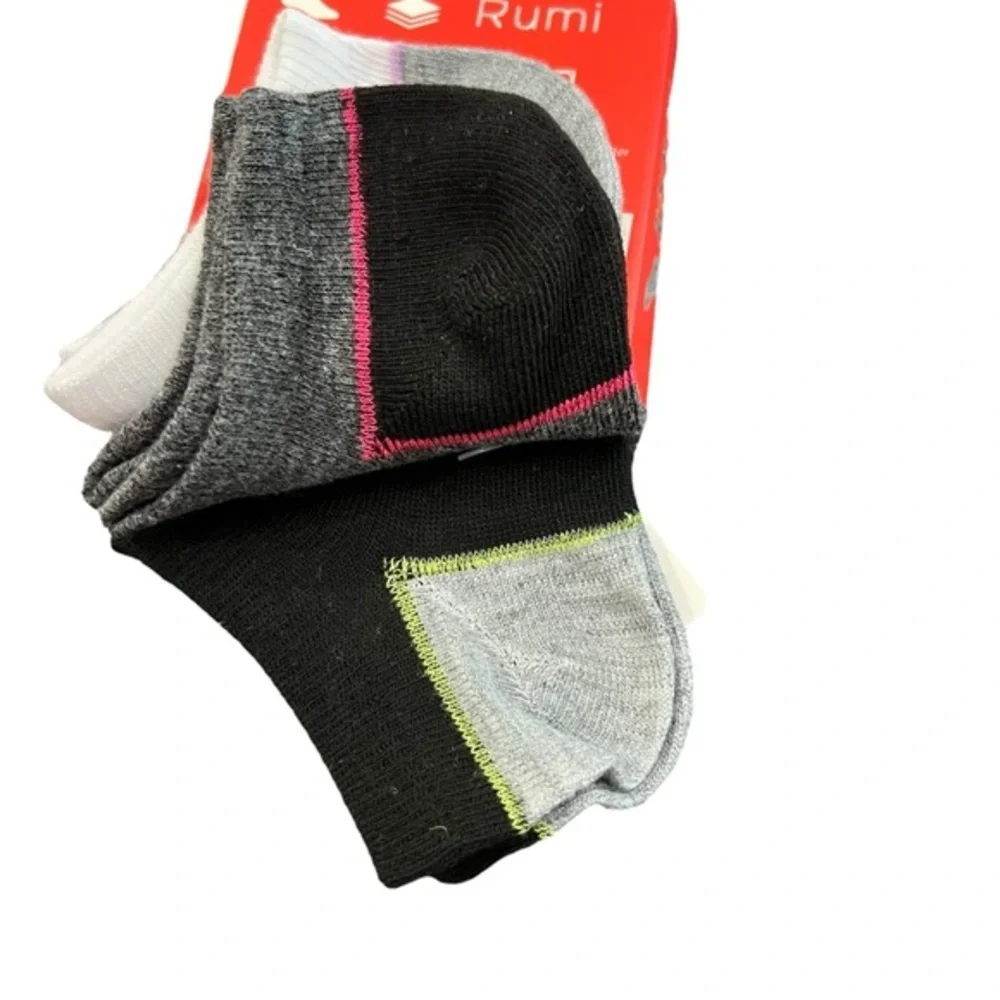 NWT Women's No Show Socks 6 Pairs‎ Sock Size 9-11 / Shoe Size 5-11 Multicolor